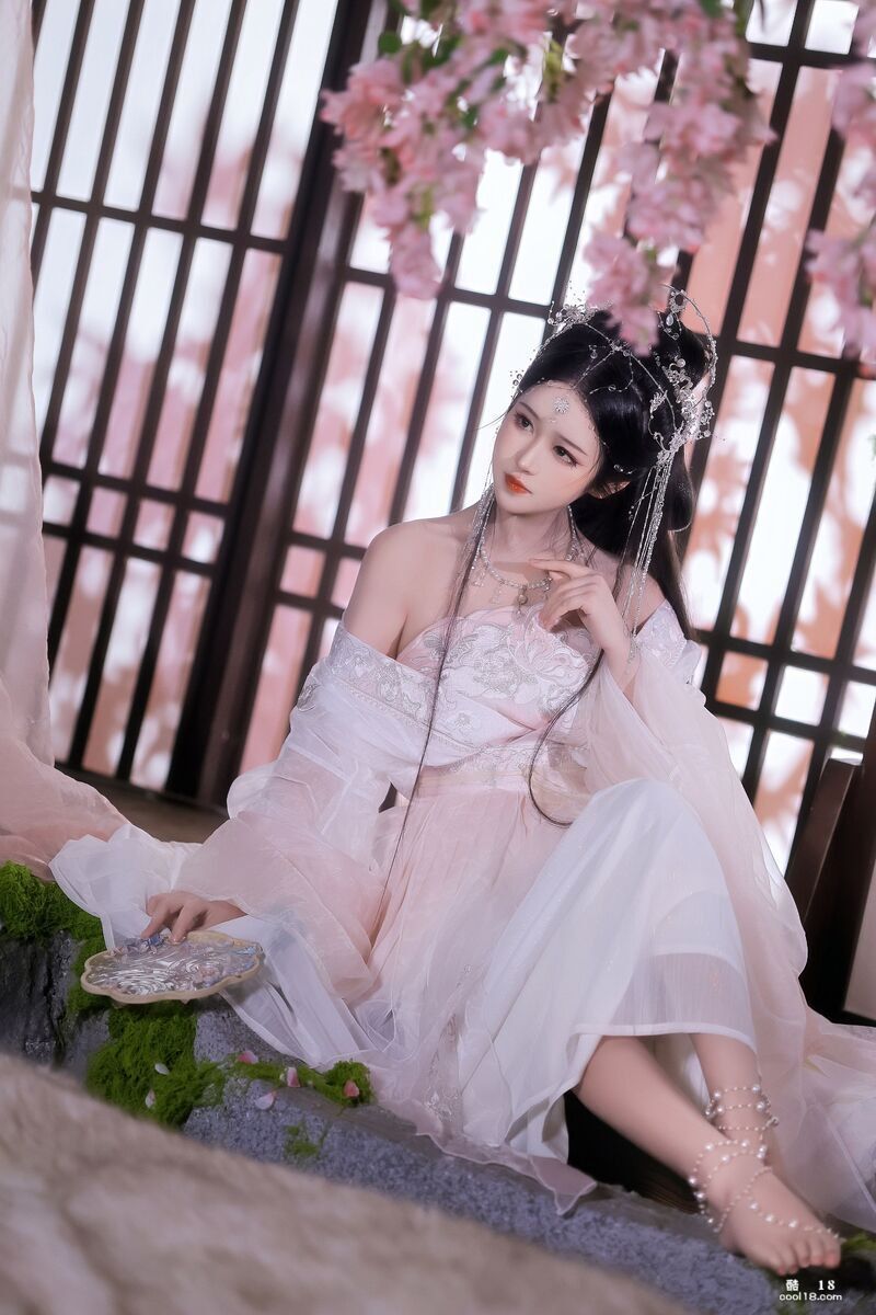 【色图】三度_69 -喜欢捆绑的性感小师姐