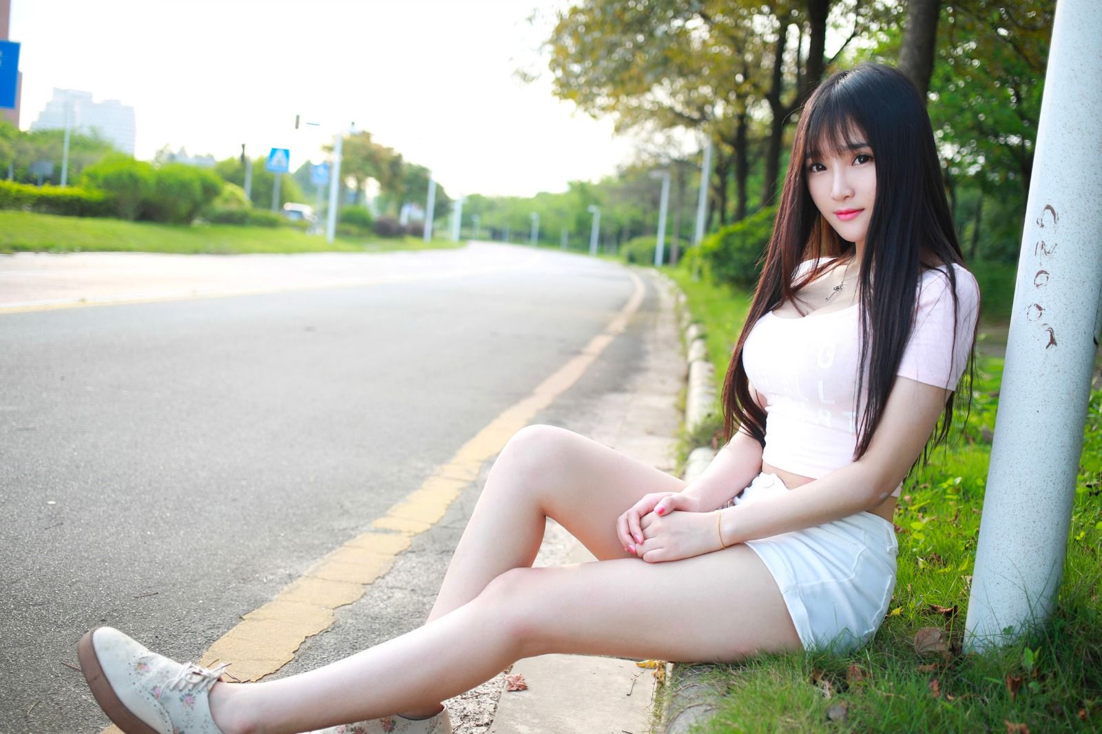 佛山院子售楼部经理潜规则多位女下属