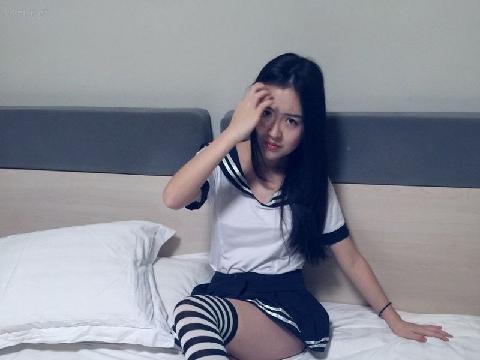 【色图】无毛少女多多超大尺度私拍学生装人体