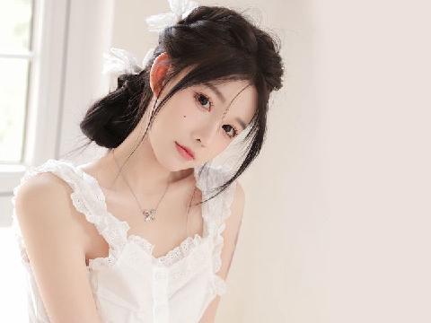 【小说】寡妇总裁和她的女儿，会被同一个男人征服吗