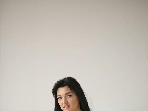 【色图】讨人喜欢的乌克兰微波气质小家碧玉露逼写真 - Vlada