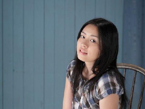 【色图】东洋清纯小家碧玉大胆全裸开脚露一线粉逼写真 - 三田村真铃