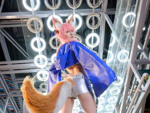 【色图】喜爱Coser精灵系女孩球球 卖萌起来更是犯规到一个不行