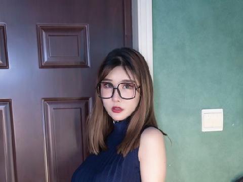 【色图】邻家眼睛妹秒变宅男杀手 夏沫沫