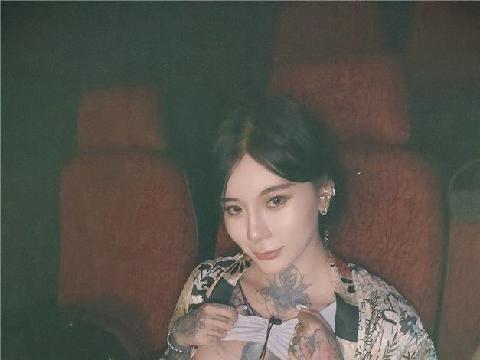 【视频】极品御姐'性爱巧儿'大尺度性爱私拍全身狂野纹身露脸