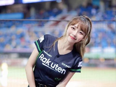 【色图】台湾职棒啦啦队乐天派巨乳女孩喷血写真 - 林襄