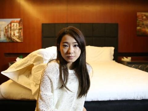 黑色丝网蕾丝美女