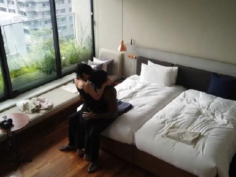 【视频】广西绿帽男给娇小淫妻找巨型粗壮黑人 极品人妻被大屌疯狂粗暴抽插彻底征服