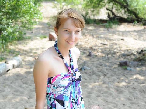 【情色美图】白净漂亮招人喜欢的邻家小妹