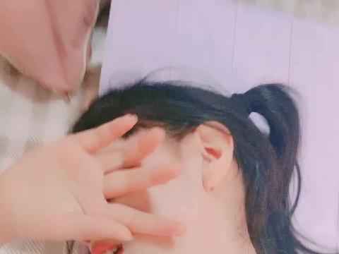 【视频】双马尾清纯萝莉半脱内裤被操无毛粉穴