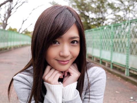 【色图】当年的清纯俏丽AV小可爱,现今下马开脚翻肥鲍 - 青山はな