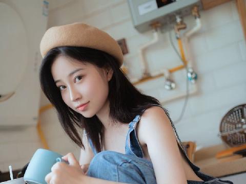 【色图】清纯可爱,更可以火辣撩人的国内网红美少女露点写真 - 年年 Mona