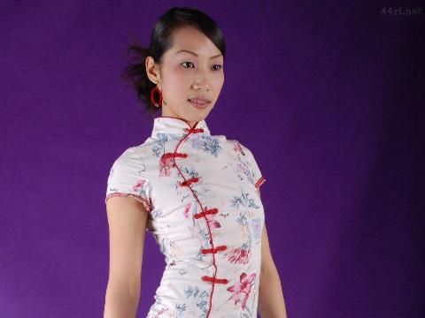 旗袍美女模特蔓儿私拍人体