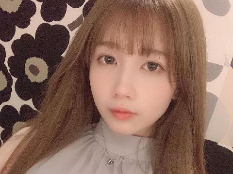【色图】正妹雯雯难得耍性感小露深沟太美了