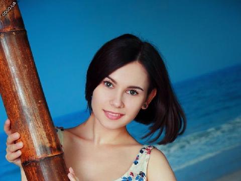 【色图】甜美清新、美乳粉屄翘臂、让人眼前一亮的年轻姑娘ALLAS
