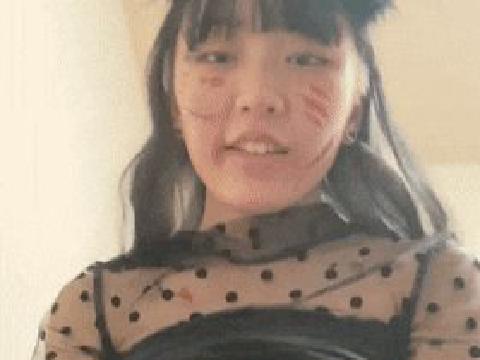 【视频】长相可爱 精灵古怪的大胸学妹 完美露脸 坚挺圆润 性爱自拍流出