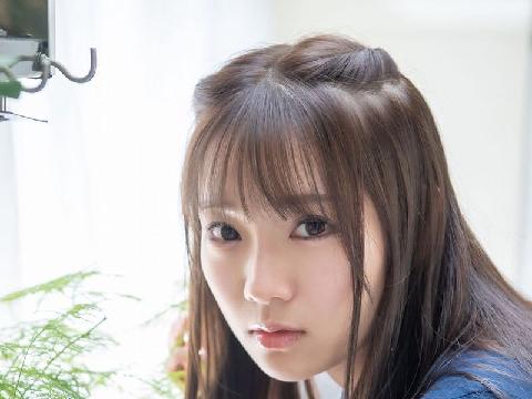 【色图】迷人的日本AV巨乳小妖精家中出浴诱惑写真 - 早野诗