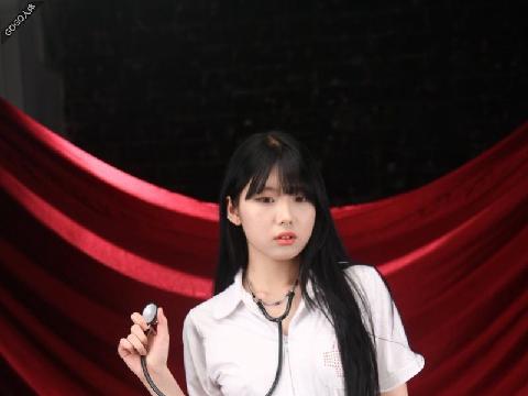 【色图】极品护士装美女韩娜超大尺度掰屄人体