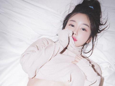 【色图】俏丽可人粉嫩韩国妹子大胆露点诱惑写真 - 宋利亚