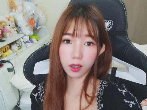 【视频】夏威夷游记 - 妹子被榜一大哥意外内射