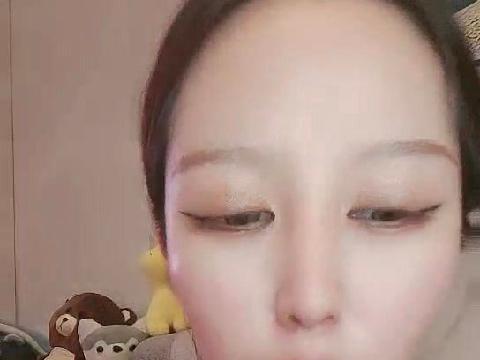 【在线视频】空姐孕妇全程露脸怀胎8月好骚啊，太饥渴了跟大哥激情啪啪，深喉口交淫声荡语