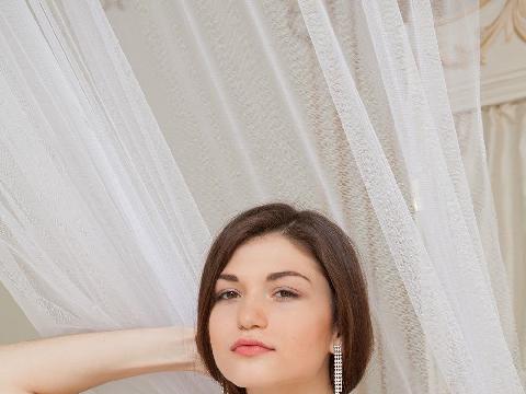 【色图】难得少见的粉嫩处女穴 处女膜还若隐若现