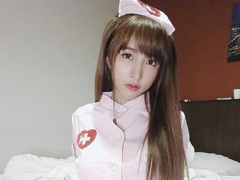 【色图】推特童颜巨乳混血网红『安娜❤️悠米』