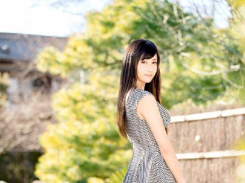 【色图】日本清纯少女投身AV界还大尺度开脚翻粉逼写真 - 玉名みら