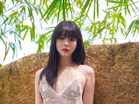 【色图】韩国高佻标致美女户外沐浴露白嫩美体 - Jang Joo