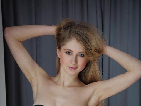 【色图】完美的轻熟女，碧眼娇妻穴紧汁多无限妩媚