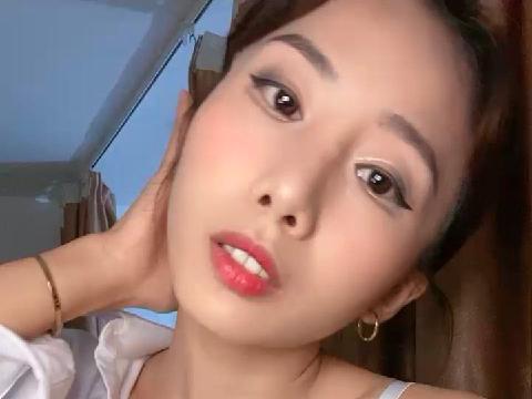 【视频】9分颜值女神精彩大秀极品黑丝美腿第一视角舔屌骑乘位