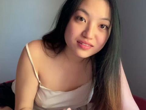 【视频】亚裔淫娃 吴丽娜 跟长屌男友露脸性爱流出 大胆奔放母狗属性拉满