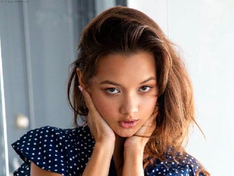 【色图】豪放热情的美国火辣小野猫大尺度撩人写真 - Alex De La Flor