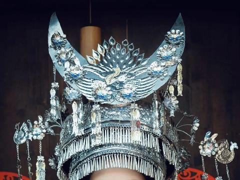 【色图】Coser@年年Nnian: 苗疆女孩