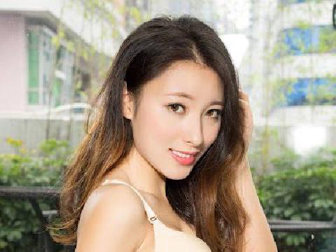 【小说】她靠预判成为逼王