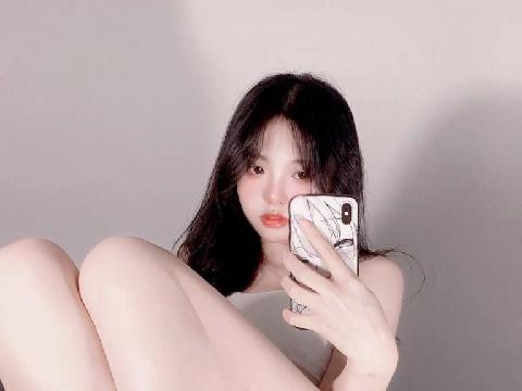 【色图】慵懒的小少女