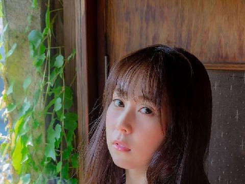 温文日本小姑娘秀美体自怜 - 永濑美奈萌