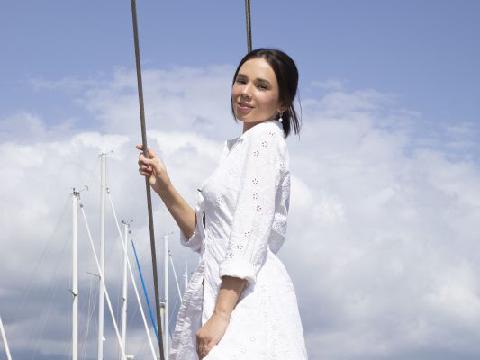 【色图】游艇船坞上玩自己的小穴——BOAT-DOCK-EVE-SWEET