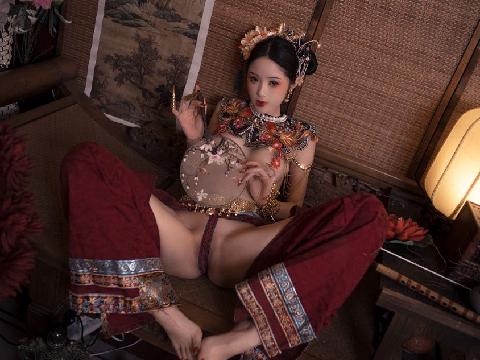 【视频】超爆款推特女神『钛合金TiTi』最新内部私拍-极品玉妃旗袍 爆乳近景