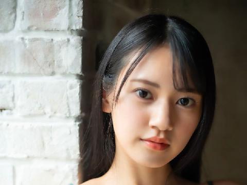 【色图】东洋超可爱童颜微乳AV小女生大胆唯美写真 - 八挂うみ