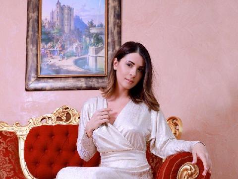 【色图】高贵典雅的洋少妇宽衣解带展迷人玉体 - Alice Kelly