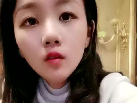 【视频】娇俏美女『九儿妹』和闺蜜KTV找两个大叔玩群P 大叔大会实力把九儿妹操喷水了