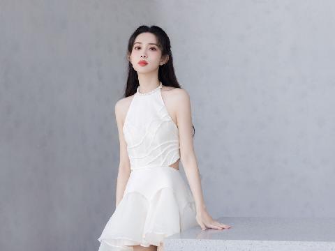 【小说】美母艳遇：丝袜美母的大学之旅