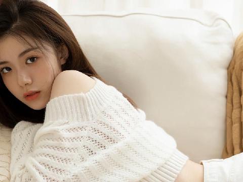 【小说】末世：寝取校花女友，我的物资无限多！