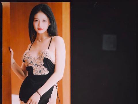 【色图】眉清目秀,冰肌玉骨,嫩乳粉逼迷人的国模美女写真 - 彤彤