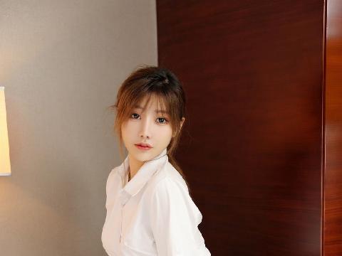 【色图】模范学院 李颖煊baby 白衬衫黑丝