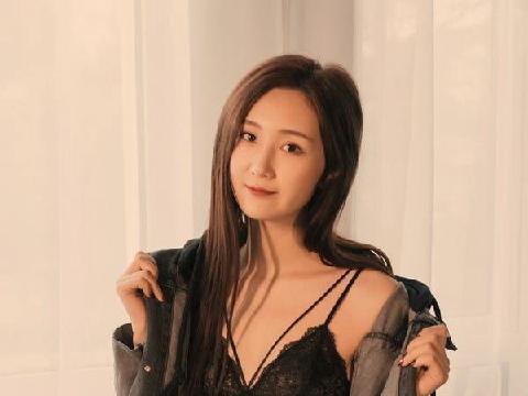 柔情似水国模美女多款情趣衣写真 - 萌萌