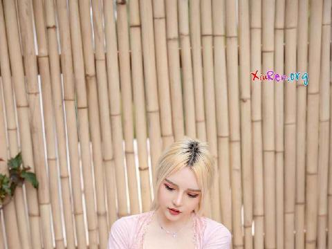 【色图】新潮高冷傲娇公主淼淼小姐姐香艳婀娜胴体