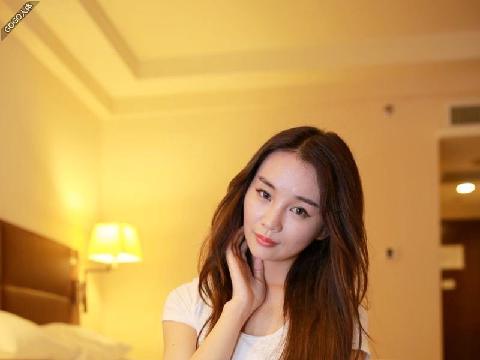 【色图】漂亮美乳国模敏敏超大尺度展示毛屄