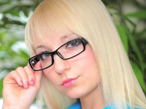 【色图】微微掰屄逗你玩的金发女郎